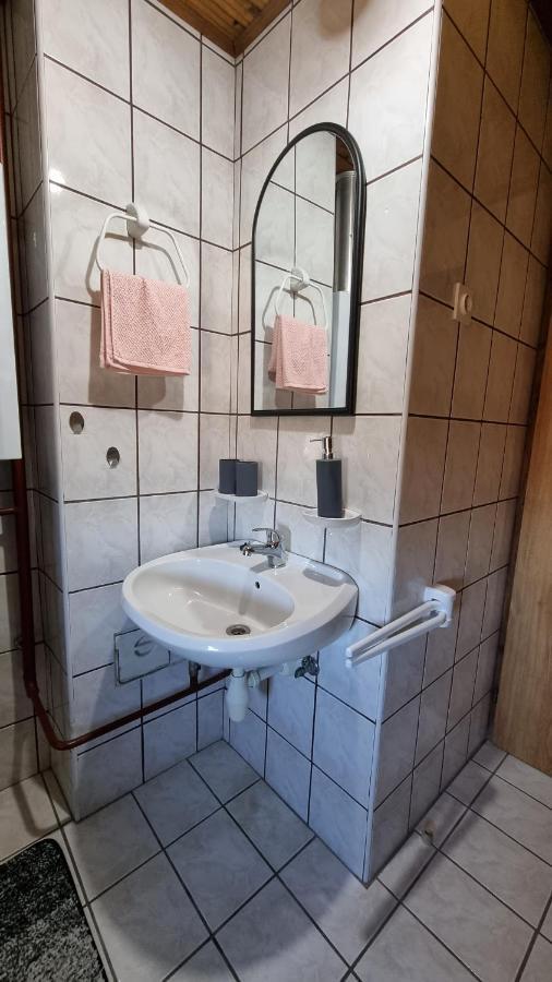 U Bloku Hotell Donji Miholjac Exteriör bild